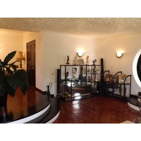 Bed & Breakfast Casa Teresinha Sesimbra