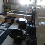 Alojamento de Acomodação e Pequeno-almoço Casa Teresinha Sesimbra