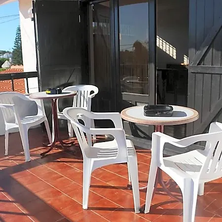 Bed & Breakfast Casa Teresinha Sesimbra