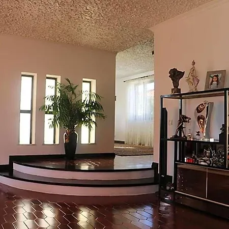 Bed & Breakfast Casa Teresinha Sesimbra