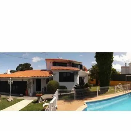 Casa Teresinha Sesimbra