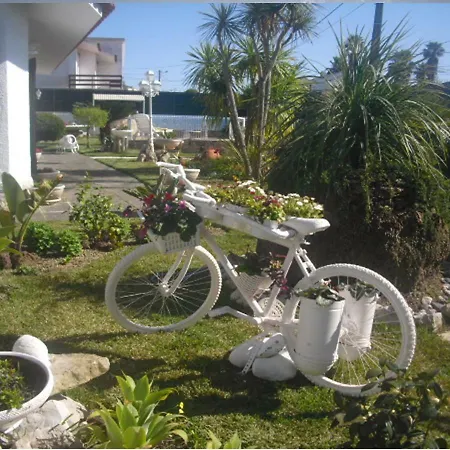Casa Teresinha Bed and Breakfast Σεσίμπρα